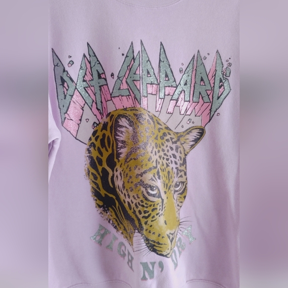 Def Leppard Graphic Glitter Sweatshirt - Picture 3 of 5